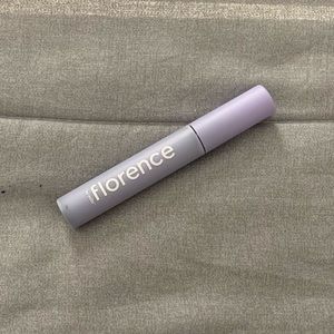 Florence by Mills mascara